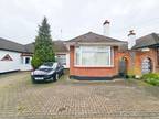 3 bedroom bungalow for sale in Prince Avenue, Westcliff-On-Sea, SS0