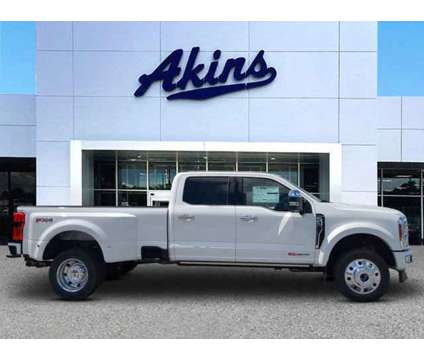 2024 Ford Super Duty F-450 DRW Platinum is a White 2024 Ford Car for Sale in Winder GA