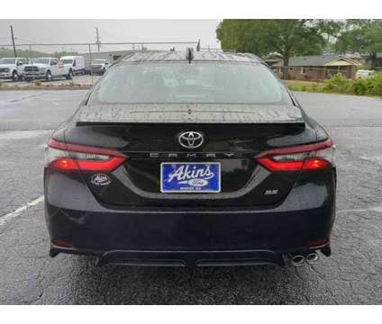2022 Toyota Camry SE is a Black 2022 Toyota Camry SE Car for Sale in Winder GA