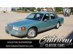 1994 Lincoln Town Car Green 1994 Lincoln Town Car 4.6 L V8 Automatic Available