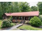 Farm House For Sale In Pleasant View, Tennessee