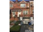 Townhouse, Saleal Home - Fresh Meadows, NY 73-11 Utopia Pkwy