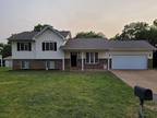 319 Country Ln