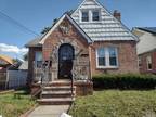 Single Family Residence, Cape - Saint Albans, NY 11511 204th St