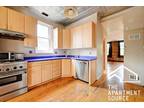 2 bedroom, one bathroom in Bucktown 1937 N Winchester Ave #1