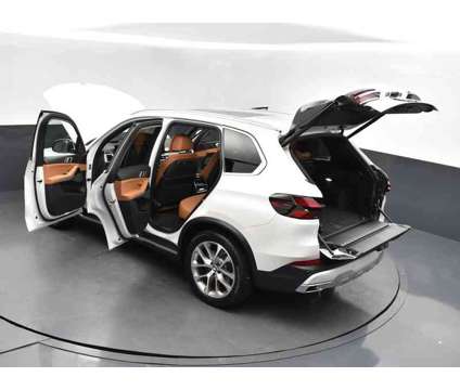 2024 BMW X5 sDrive40i is a White 2024 BMW X5 3.0si SUV in Jackson MS