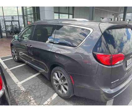 2018 Chrysler Pacifica Limited is a Grey 2018 Chrysler Pacifica Limited Car for Sale in Fort Wayne IN