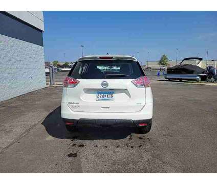 2016 Nissan Rogue SV is a 2016 Nissan Rogue SV SUV in Saint Cloud MN