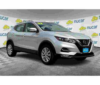 2022 Nissan Rogue Sport SV is a Silver 2022 Nissan Rogue SV SUV in Tilton NH