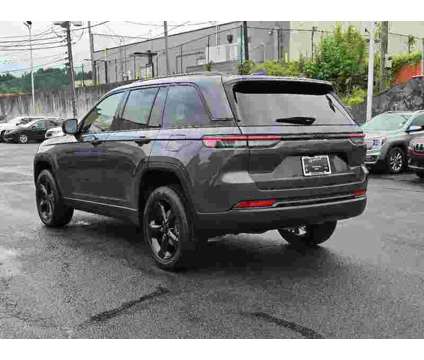 2024 Jeep Grand Cherokee Altitude is a Grey 2024 Jeep grand cherokee Altitude SUV in Chattanooga TN