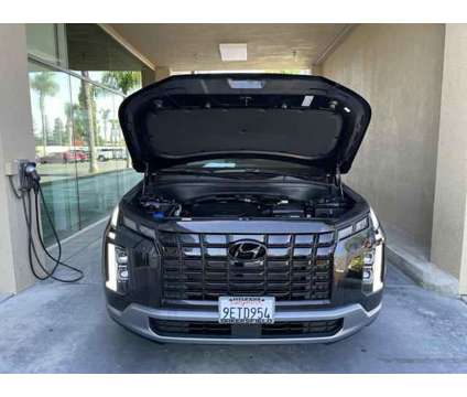 2023 Hyundai Palisade SEL is a Black 2023 SUV in Bakersfield CA