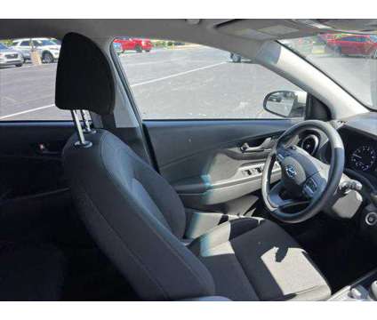 2023 Hyundai Kona SEL is a Silver 2023 Hyundai Kona SEL SUV in Owensboro KY
