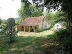 Home For Sale In Mount Pleasant, Tennessee