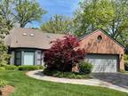 Home For Sale In Lake Bluff, Illinois