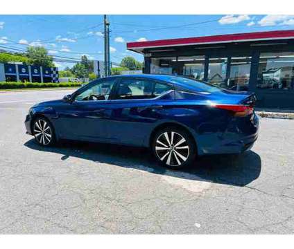 2019 Nissan Altima for sale is a Blue 2019 Nissan Altima 2.5 Trim Car for Sale in Charlotte NC