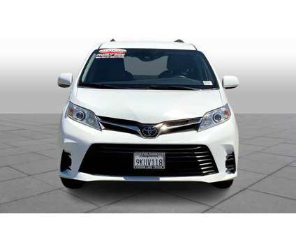 2020UsedToyotaUsedSiennaUsedAWD 7-Passenger (Natl) is a White 2020 Toyota Sienna Car for Sale in Folsom CA