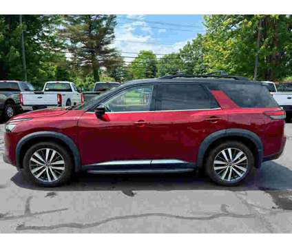 2022UsedNissanUsedPathfinder is a Black, Red 2022 Nissan Pathfinder Car for Sale in Litchfield CT