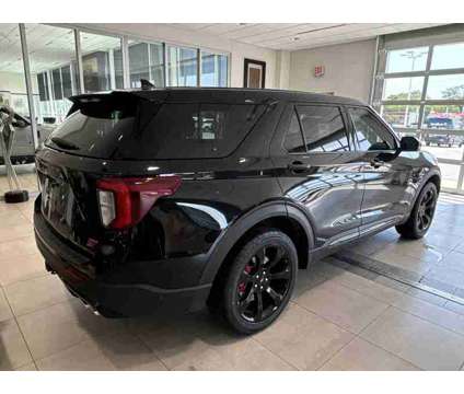 2021UsedFordUsedExplorer is a Black 2021 Ford Explorer Car for Sale in Milwaukee WI