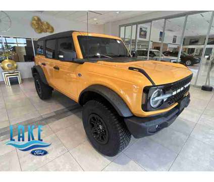 2022UsedFordUsedBronco is a Orange 2022 Ford Bronco Car for Sale in Milwaukee WI