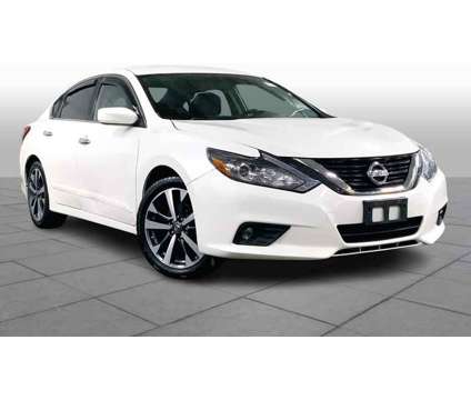 2017UsedNissanUsedAltima is a White 2017 Nissan Altima Car for Sale in Danvers MA