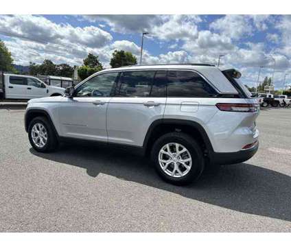 2023 Jeep Grand Cherokee Limited is a Silver 2023 Jeep grand cherokee Limited Car for Sale in Portland OR