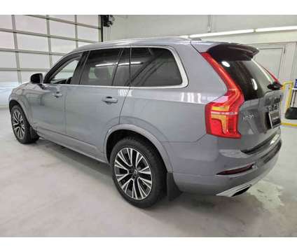 2020 Volvo XC90 Momentum is a Grey 2020 Volvo XC90 3.2 Trim Car for Sale in Wilkes Barre PA