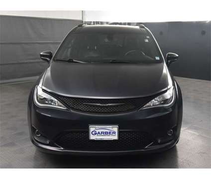 2020 Chrysler Pacifica Touring L is a 2020 Chrysler Pacifica Touring Car for Sale in Rochester NY