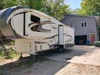 2015 Forest River Forest River Wildcat Maxx 295RSX 33ft