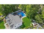 416 Tenakill Dr