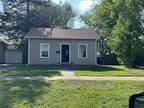 1320 Sherman St, Bloomington, IL 61701