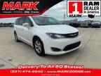 2017 Chrysler Pacifica White, 68K miles