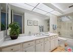 Condo For Sale In Santa Monica, California