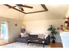 Rental listing in West Hollywood, Metro Los Angeles. Contact the landlord or