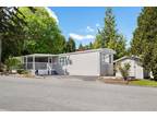 Manufactured Home for sale in East Newton, Surrey, Surrey