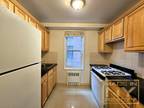 Flat For Rent In Briarwood, New York