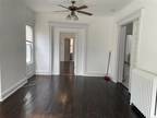Flat For Rent In Mineola, New York