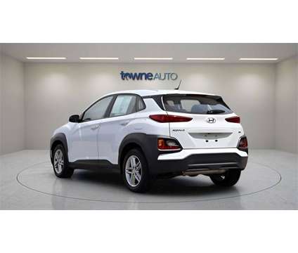 2021 Hyundai Kona SE is a White 2021 Hyundai Kona SE SUV in Orchard Park NY