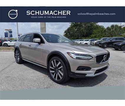 2024 Volvo V90 Cross Country B6 is a 2024 Volvo V90 Cross Country Station Wagon in West Palm Beach FL