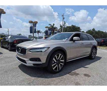 2024 Volvo V90 Cross Country B6 is a 2024 Volvo V90 Cross Country Station Wagon in West Palm Beach FL