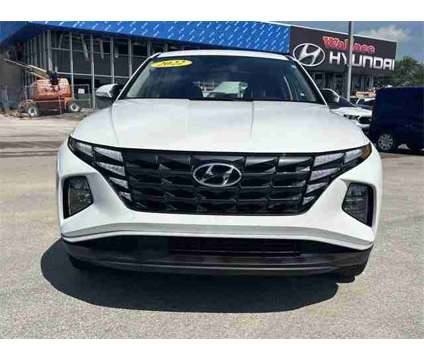 2022 Hyundai Tucson SE is a White 2022 Hyundai Tucson SE SUV in Fort Pierce FL