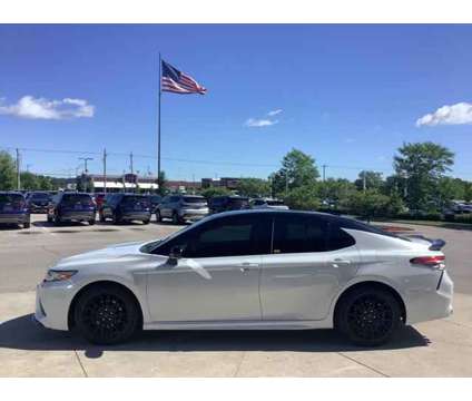 2019 Toyota Camry XSE is a White 2019 Toyota Camry XSE Sedan in Avon IN