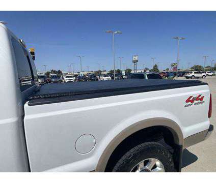 2009 Ford F-250 XLT is a White 2009 Ford F-250 XLT Truck in Grand Island NE