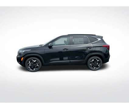 2024 Kia Seltos EX is a Black 2024 EX SUV in Milwaukee WI