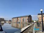 North Point, Gloucester Docks. GL1 2 bed flat to rent - £1,200 pcm (£277 pw)