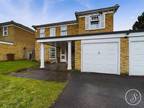 Shadwell Park Drive, Leeds 4 bed detached house to rent - £2,600 pcm (£600 pw)