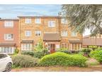 2 Bedroom Flat for Sale in Greenway Close