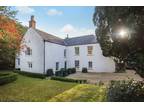 5 bedroom detached house for rent in The Old Vicarage Church Street