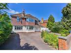 6 Bedroom House to Rent in Athenaeum Road