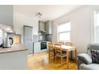 1 Bedroom Flat for Auction in Lower Mortlake Road