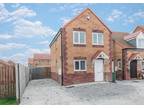 Turner Grove, Tyersal, Bradford, BD4 3 bed semi-detached house for sale -